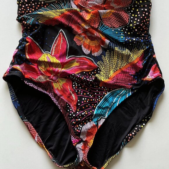 La Blanca Women's Sunlit Soirée High-Neck Keyhole One-Piece Swimsuit Size 18W - Picture 4 of 7